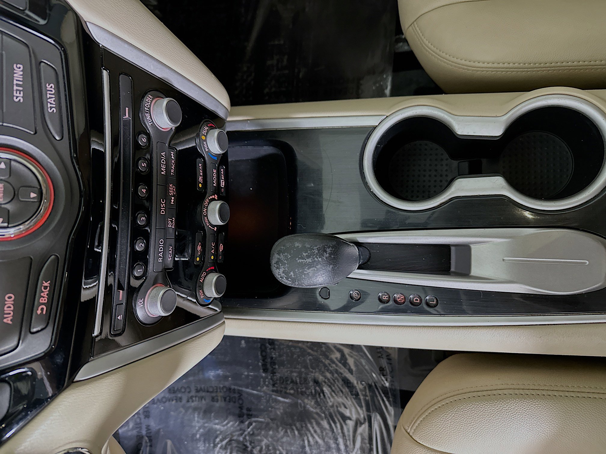 Used 2018 Nissan Pathfinder SV image 21