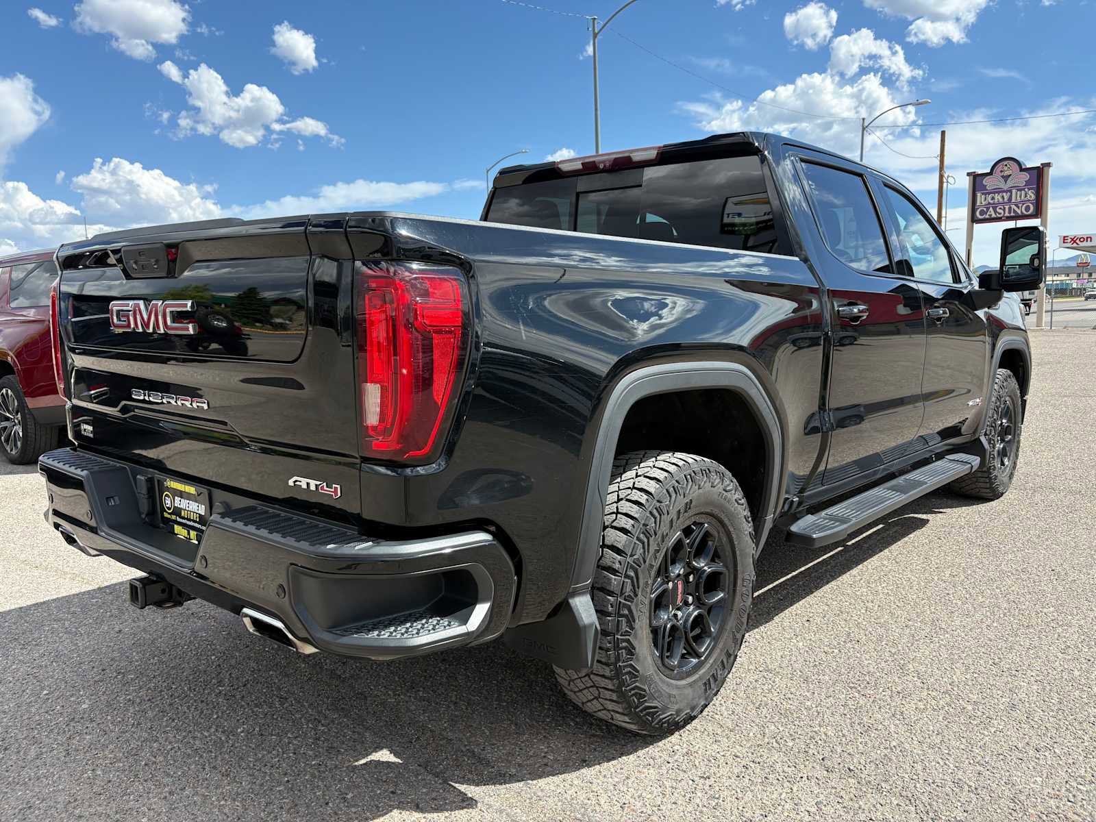 Used 2020 GMC Sierra 1500 AT4 w/ AT4 Premium Package AWD/4WD image 14