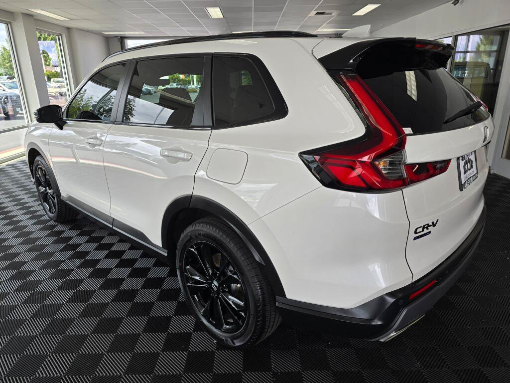 Used 2026 Honda CR-V Sport Touring image 5