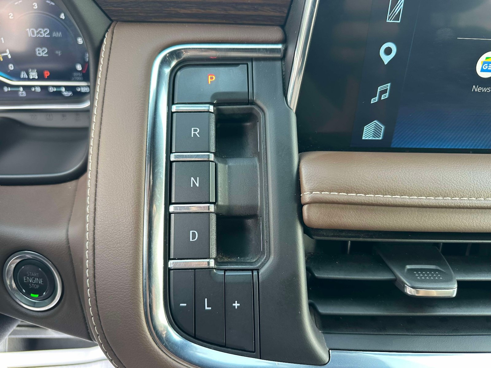 Used 2024 Chevrolet Suburban High Country w/ Max Trailering Package AWD/4WD image 13