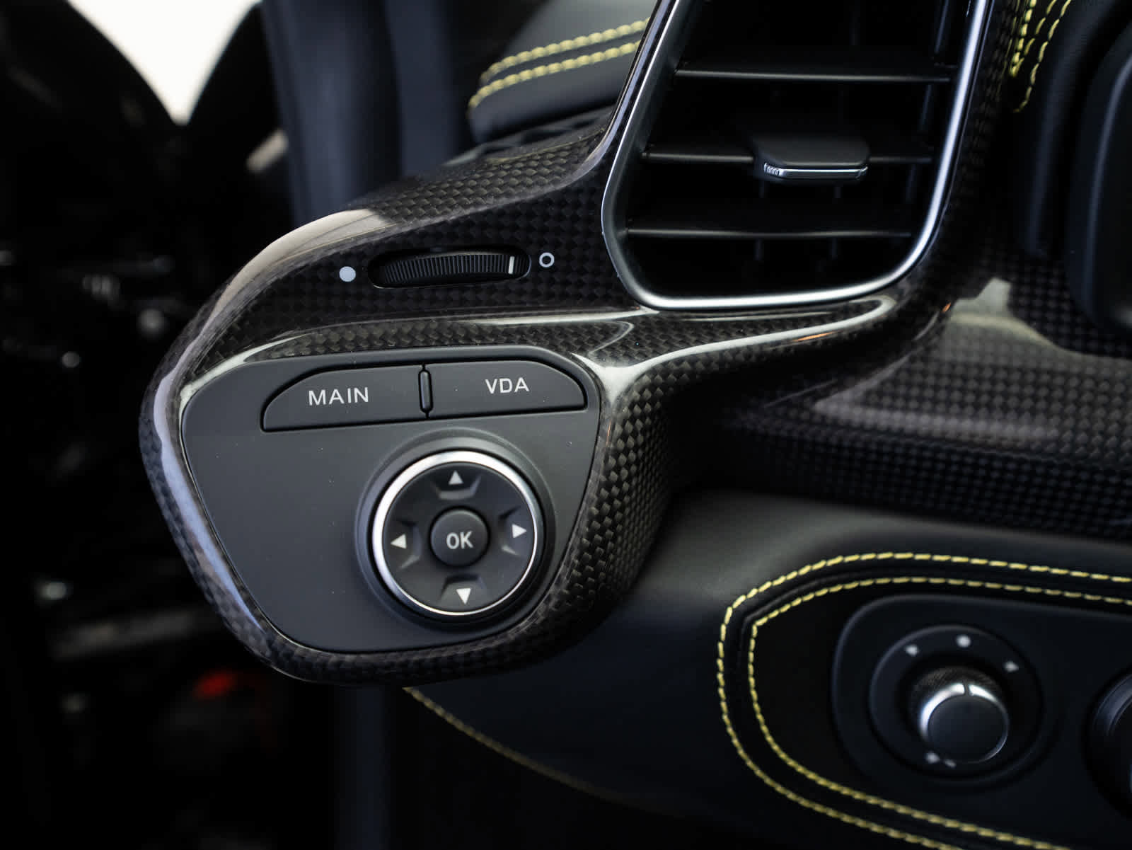 Used 2014 Ferrari 458 Spider image 19