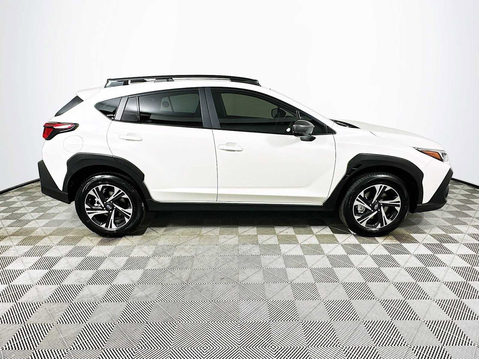 Certified 2025 Subaru Crosstrek 2.0i Premium AWD/4WD image 8