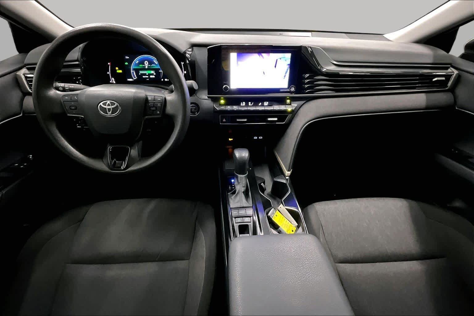 Used 2025 Toyota Camry LE FWD image 15