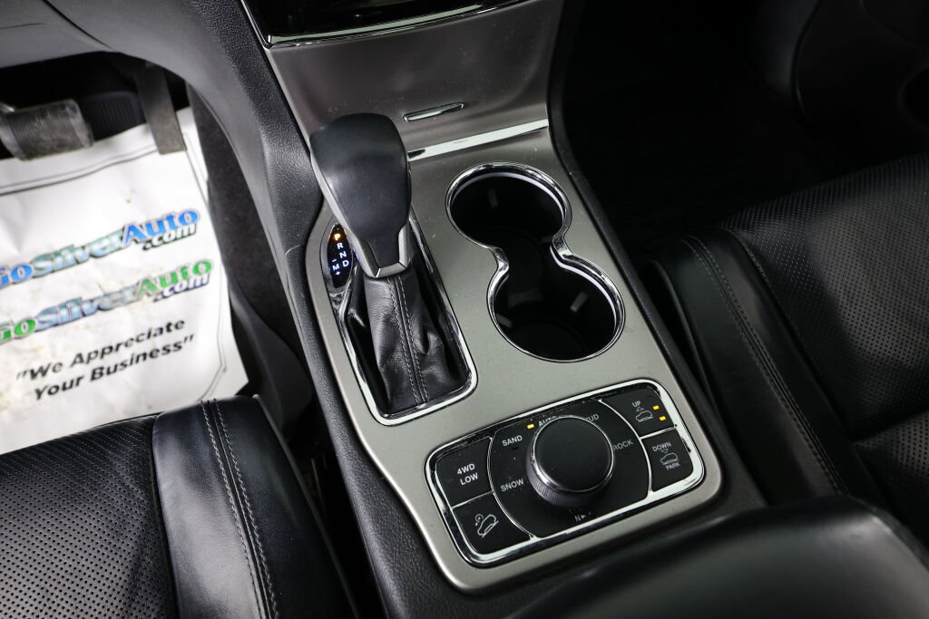 Used 2019 Jeep Grand Cherokee Overland image 40