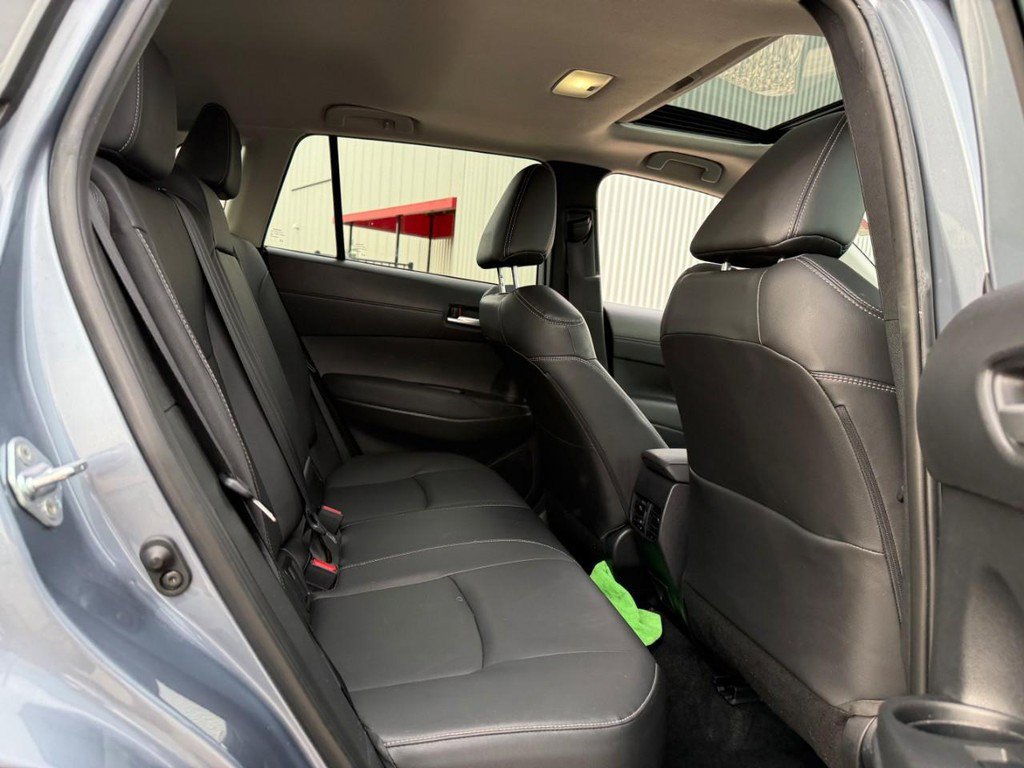 Certified 2022 Toyota Corolla Cross XLE w/ Convenience Package image 12