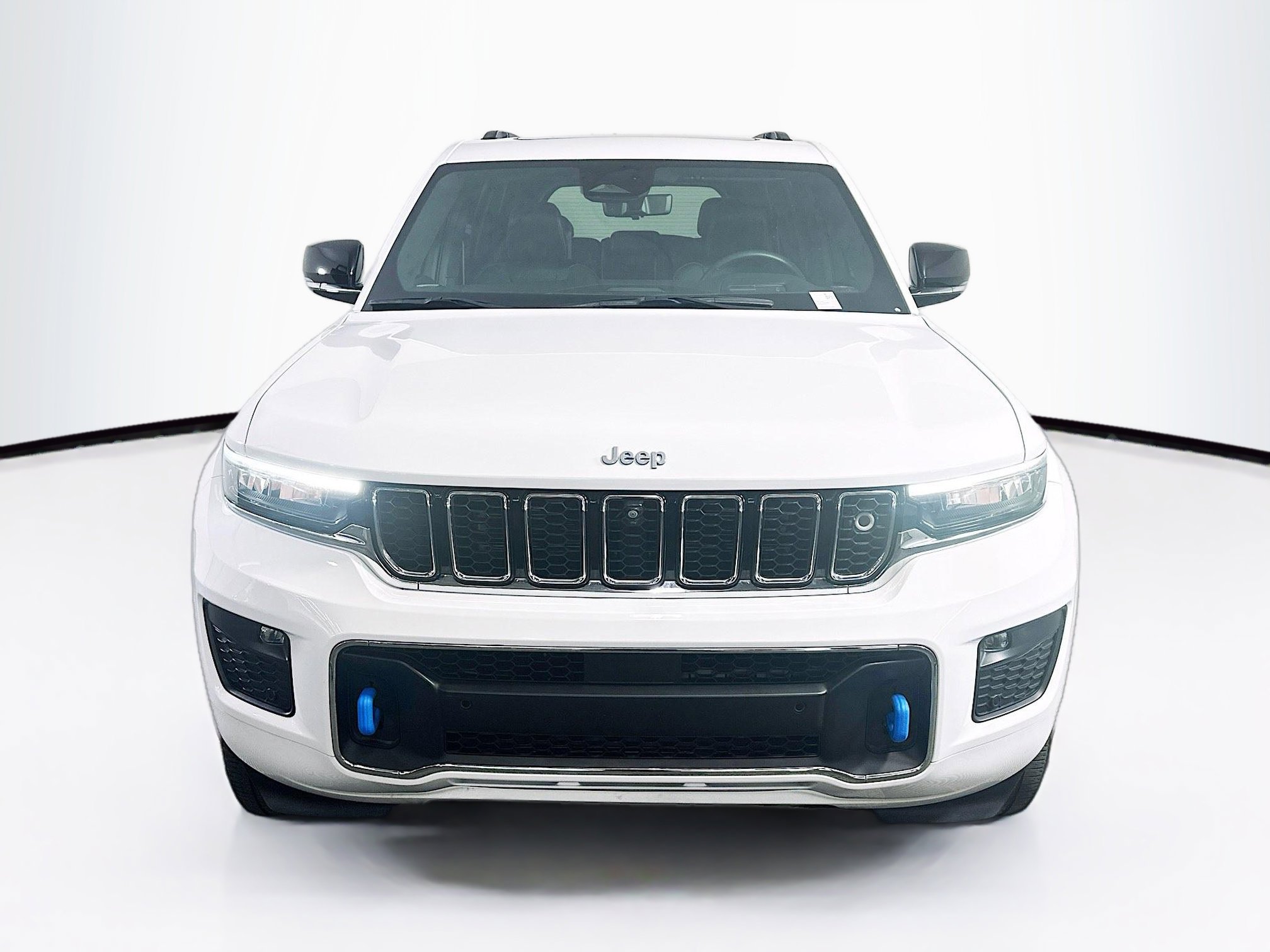 Used 2023 Jeep Grand Cherokee Overland w/ Advanced Protech Group III image 2