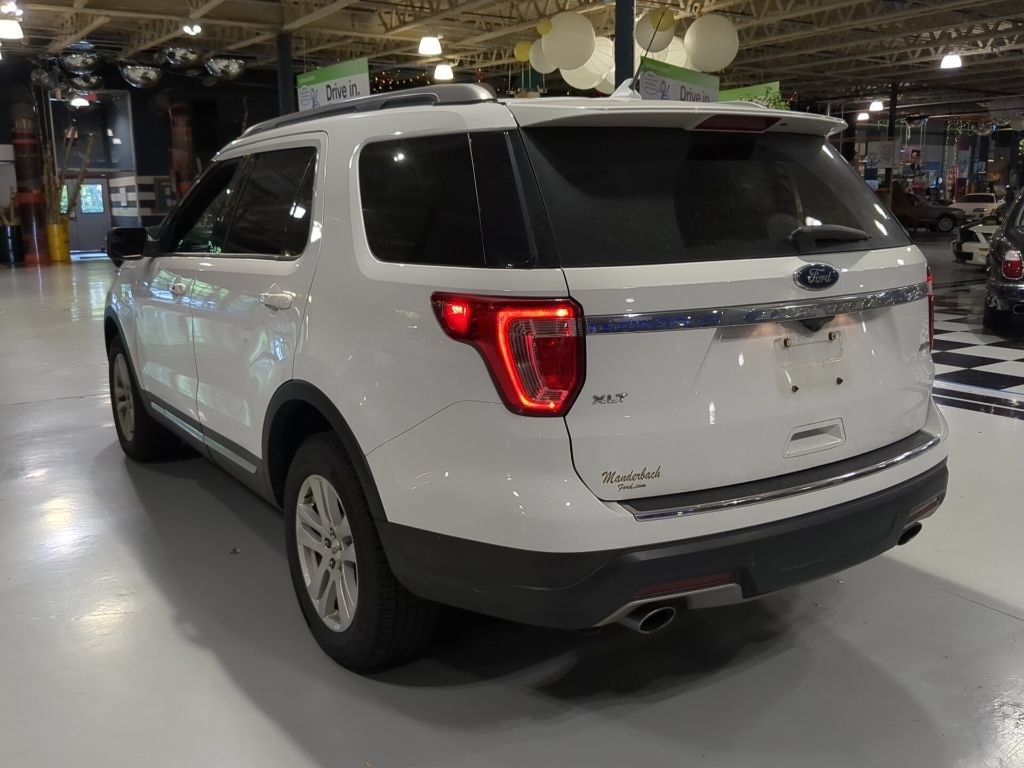 Certified 2018 Ford Explorer XLT w/ Equipment Group 201A AWD/4WD image 11