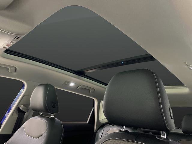 Used 2024 Volkswagen Taos SEL image 7