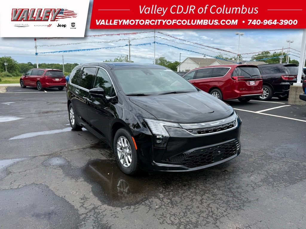 New 2027 Chrysler Pacifica Select w/ Family Tech Group FWD image 1