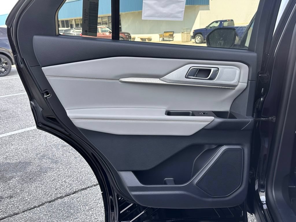 New 2026 Ford Explorer Active w/ Active Comfort Package AWD/4WD image 19