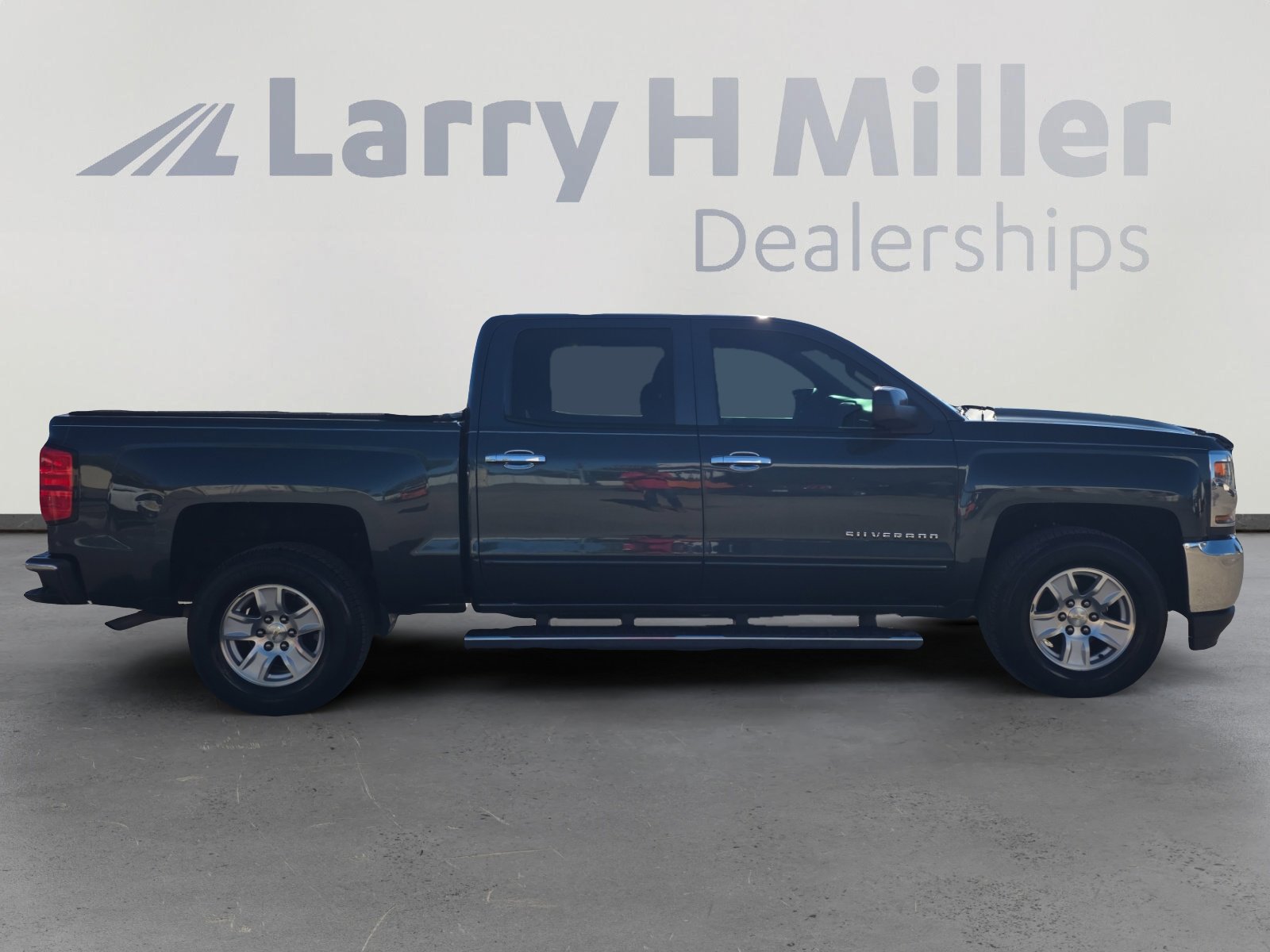 Used 2017 Chevrolet Silverado 1500 LT w/ All Star Edition image 6