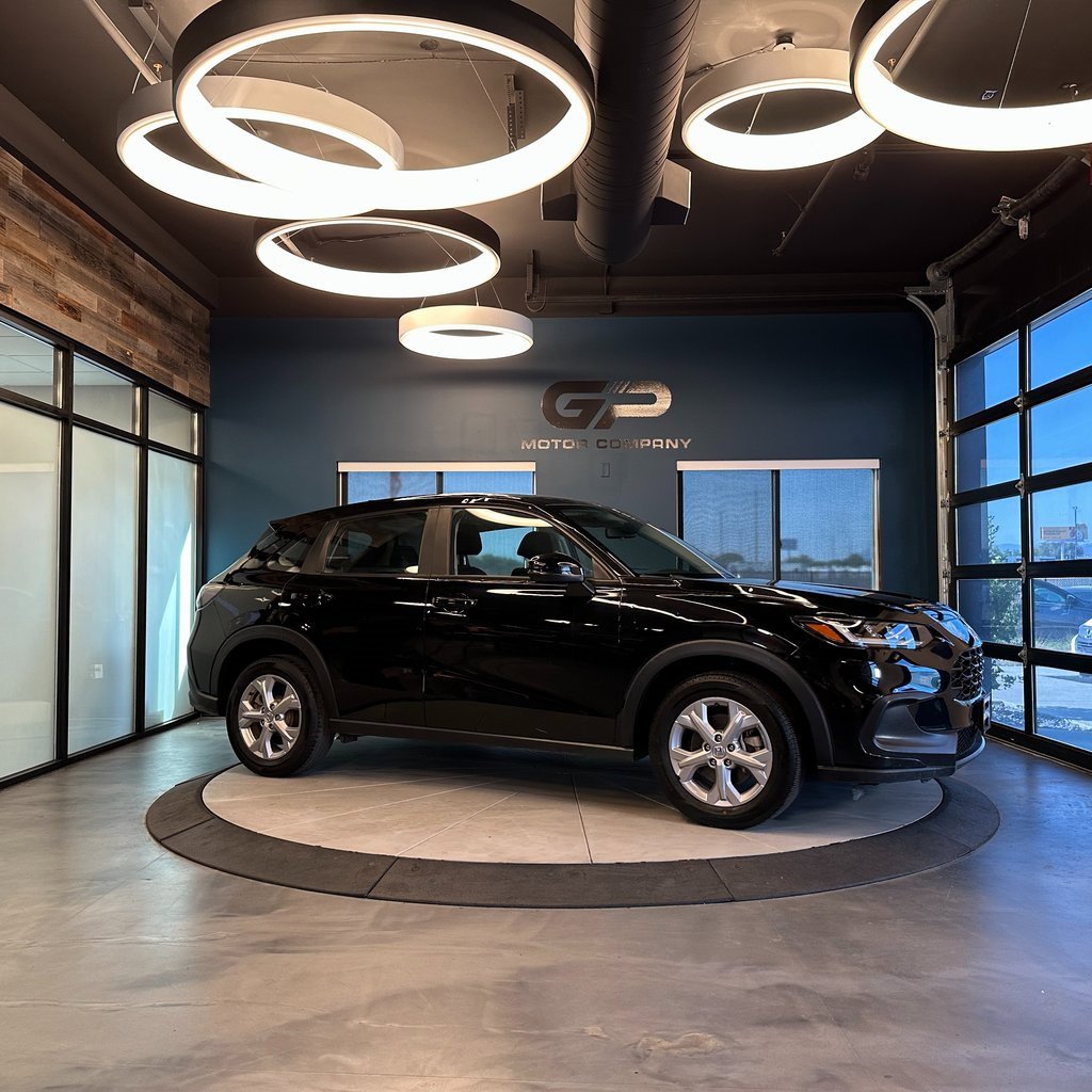 Used 2024 Honda HR-V LX