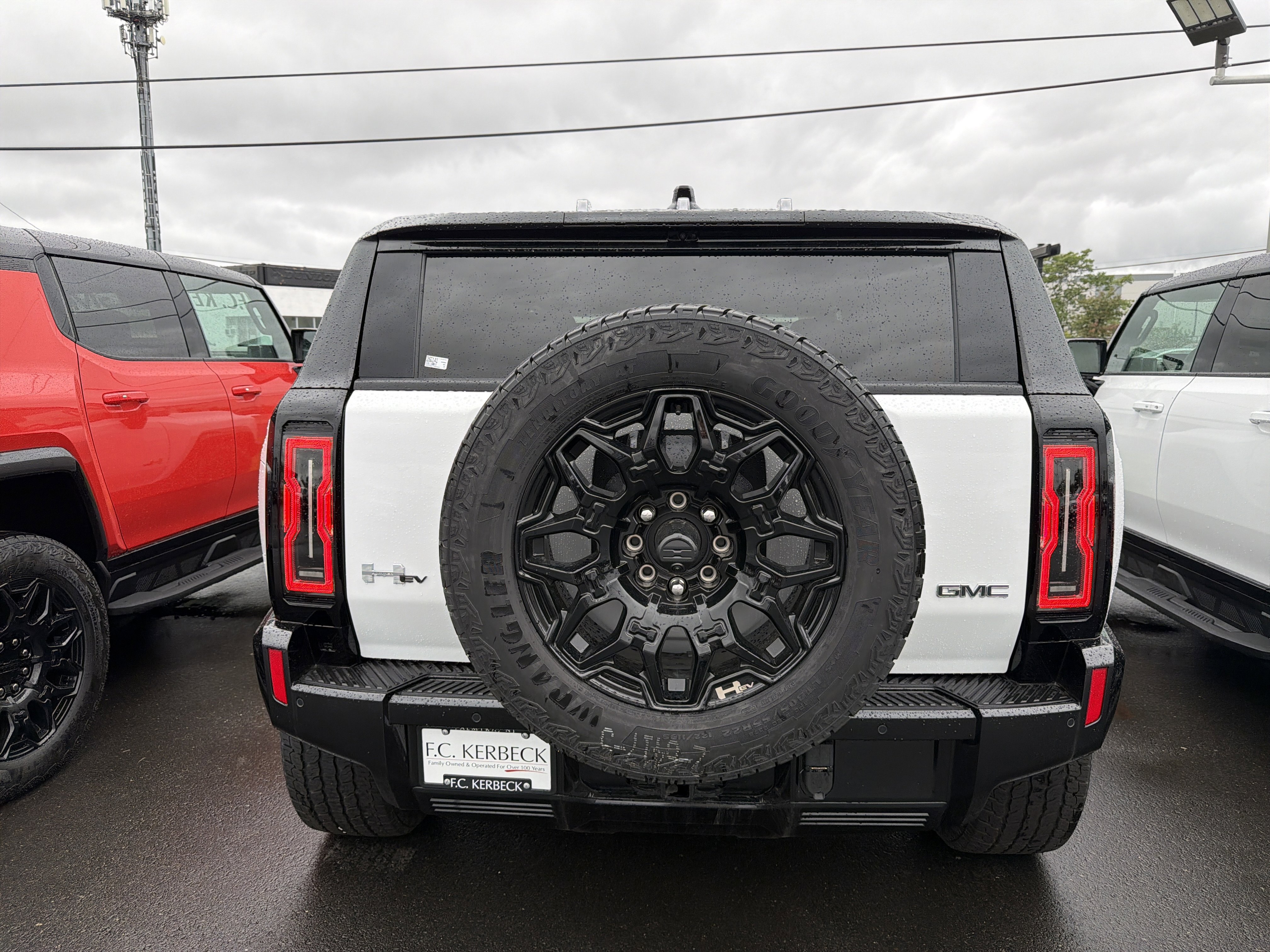 New 2026 GMC Hummer EV SUV image 5
