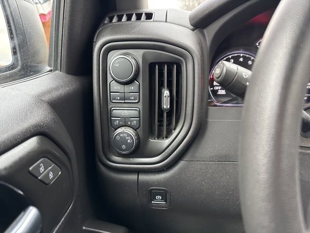 Used 2025 Chevrolet Silverado 1500 Custom Trail Boss w/ Realtree Special Edition image 21