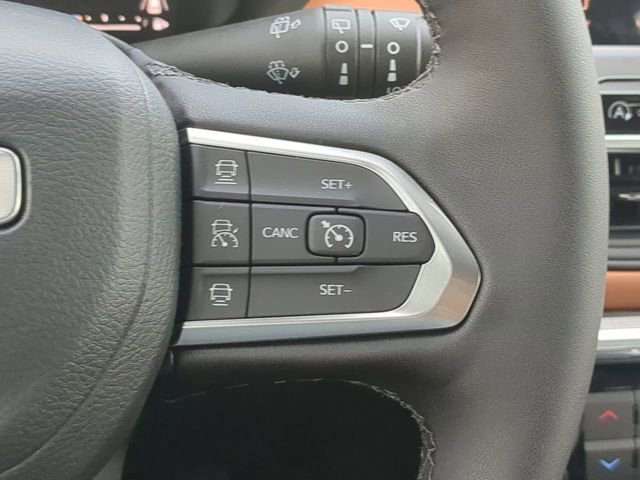 Used 2024 Jeep Compass Limited w/ Elite Group AWD/4WD image 31