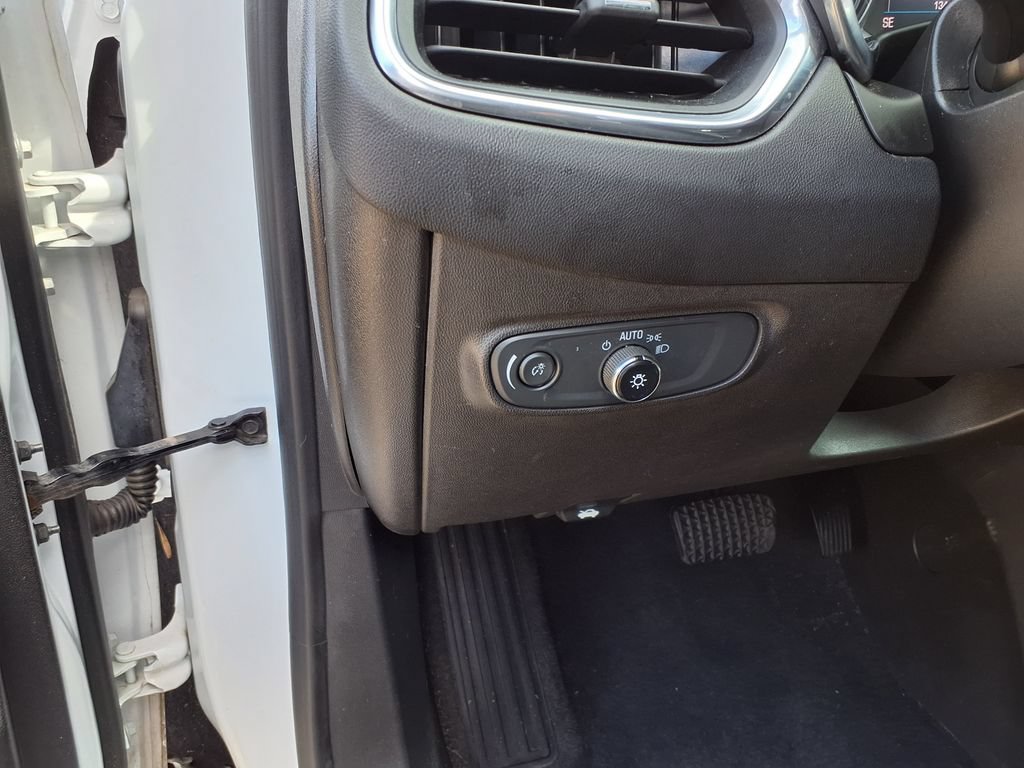 Used 2022 Chevrolet Equinox LT FWD image 21