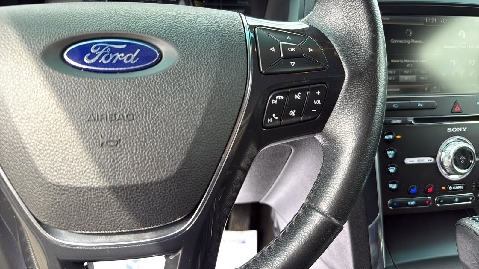 Used 2016 Ford Explorer Limited image 16