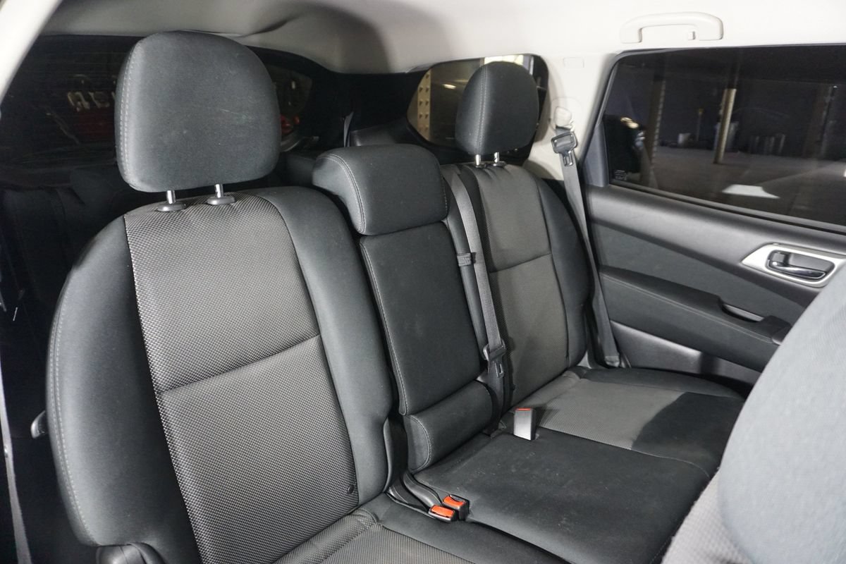 Used 2017 Nissan Pathfinder S AWD/4WD image 21