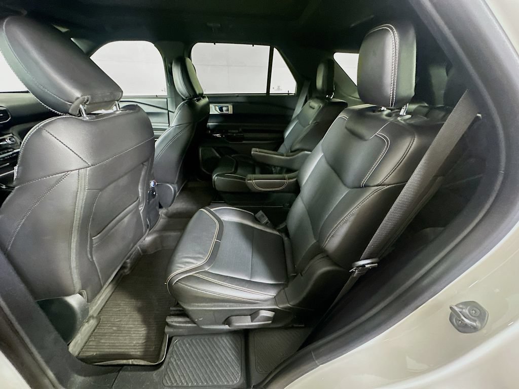 Used 2022 Ford Explorer ST w/ Equipment Group 401A AWD/4WD image 15