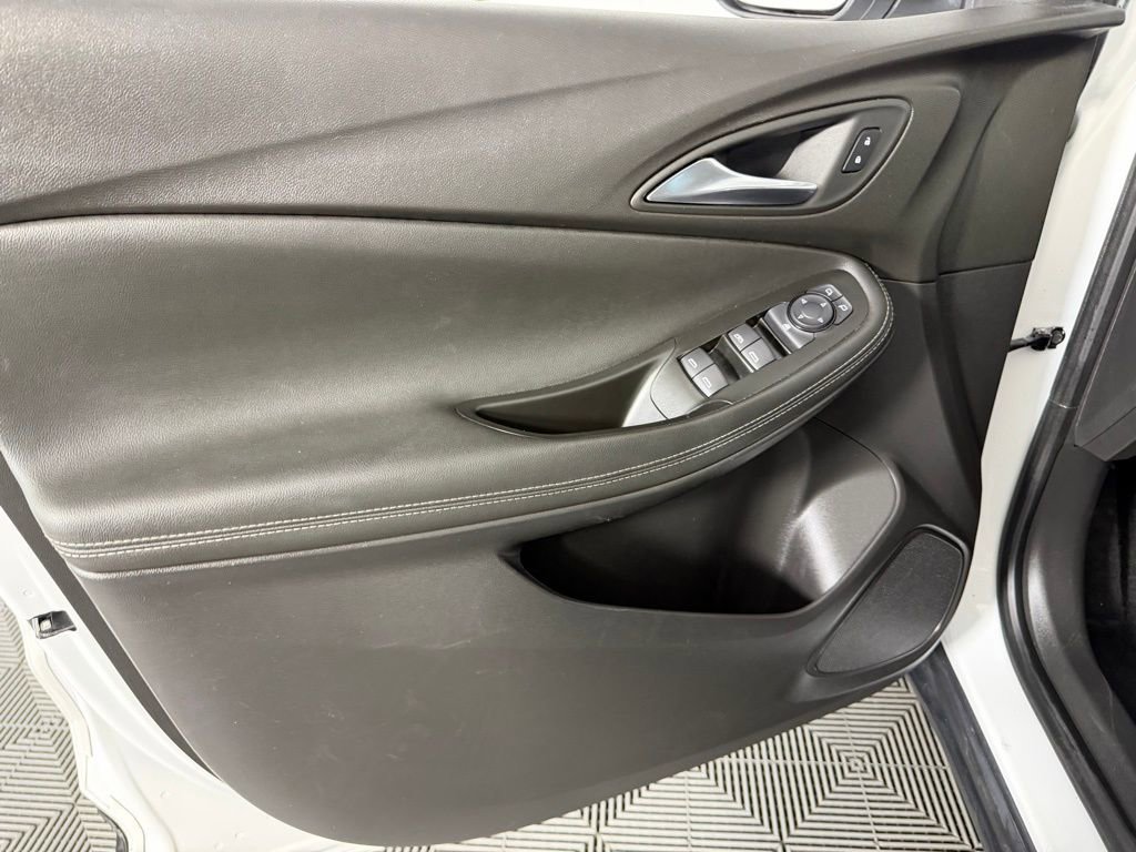 Used 2025 Buick Encore GX Preferred image 22