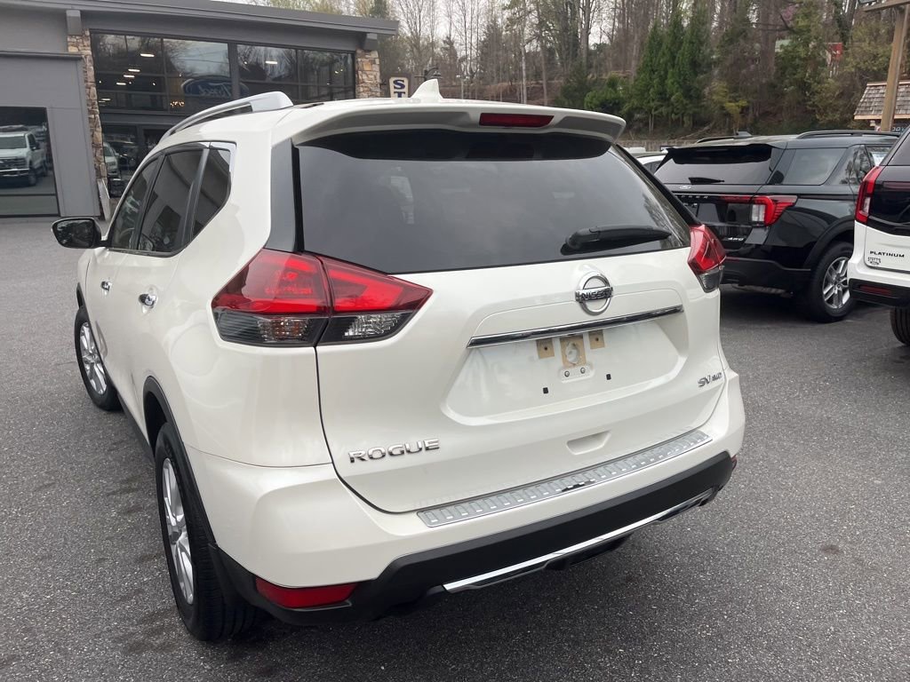 Used 2018 Nissan Rogue SV image 14