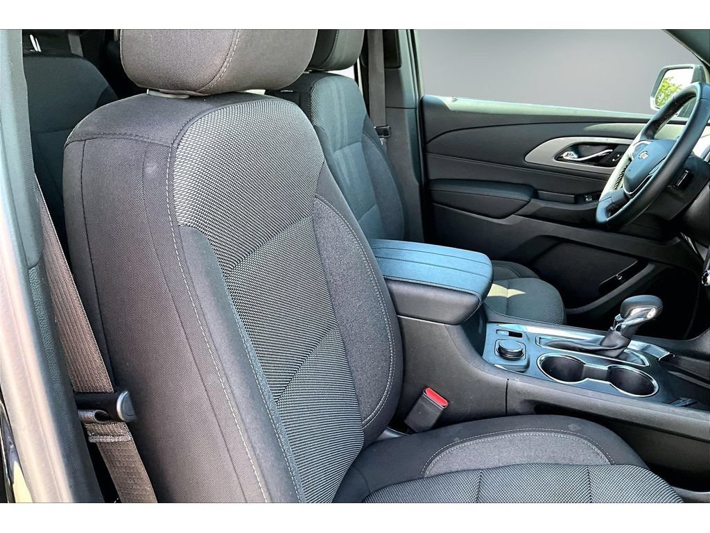 Used 2023 Chevrolet Traverse LT FWD image 30