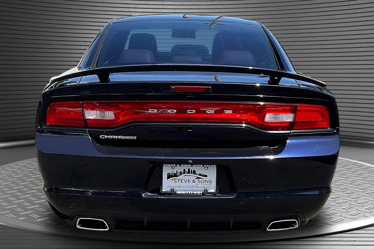 Used 2012 Dodge Charger SXT Plus RWD image 5