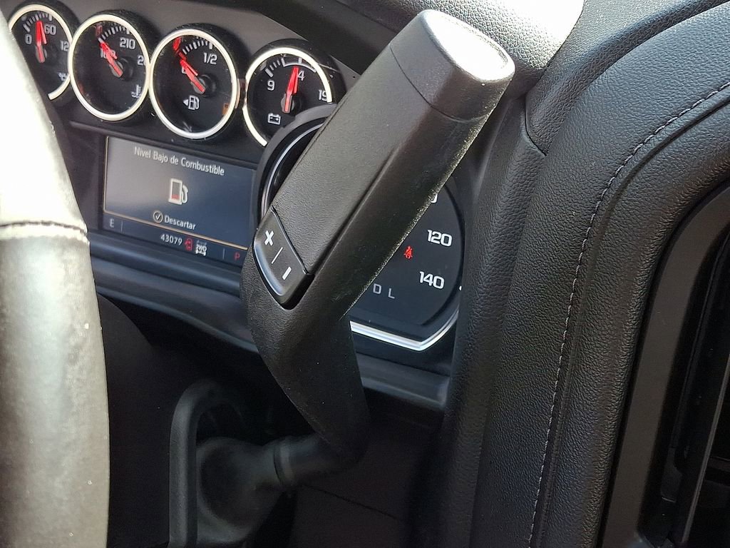 Used 2022 Chevrolet Silverado 2500 LT w/ Convenience Package image 14