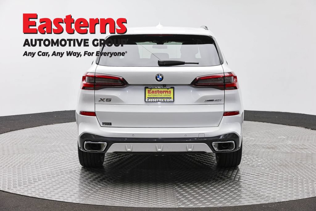 Used 2023 BMW X5 xDrive40i w/ M Sport Package AWD/4WD image 6