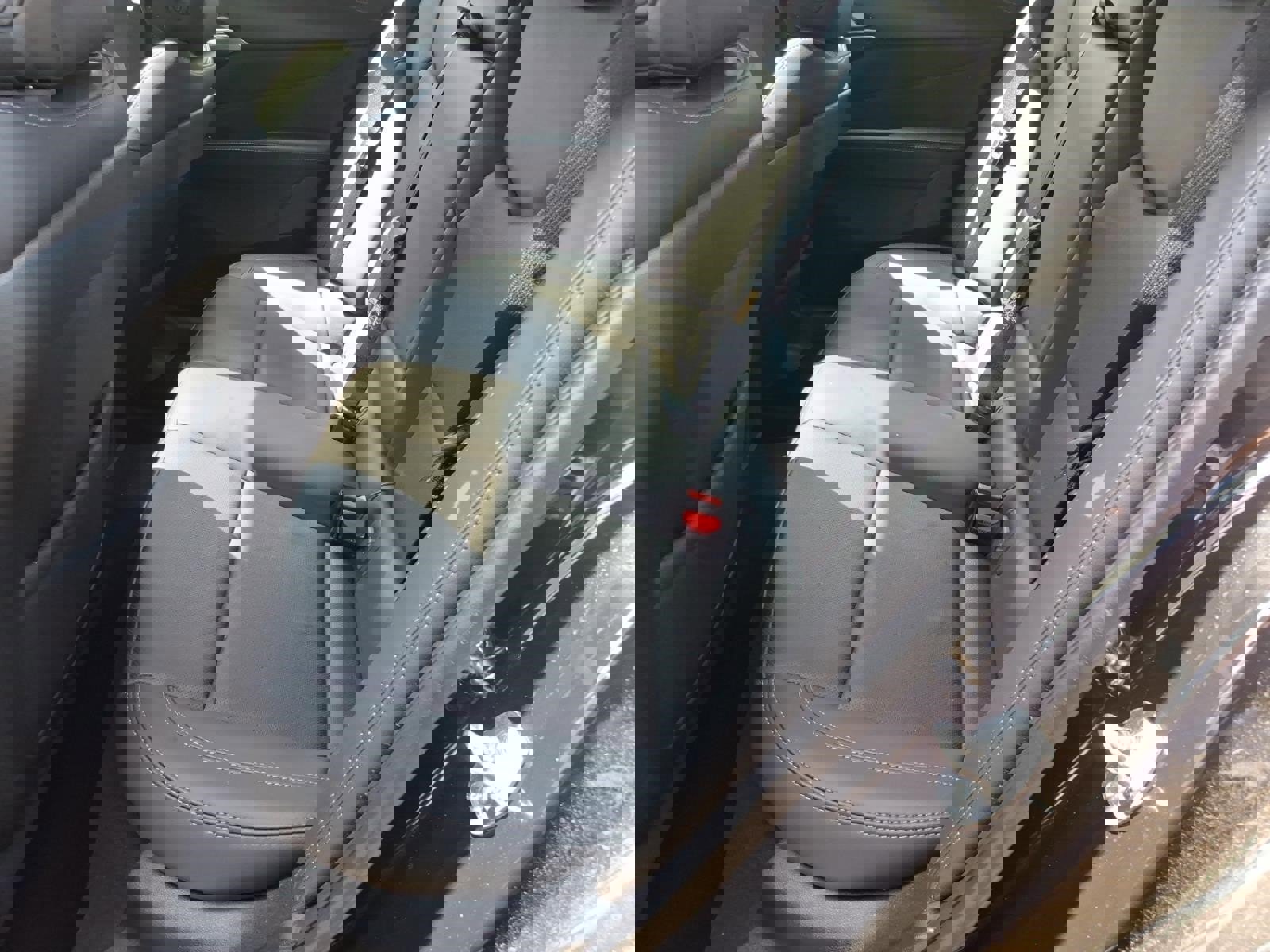 Used 2025 Cadillac CT4 Premium Luxury image 7