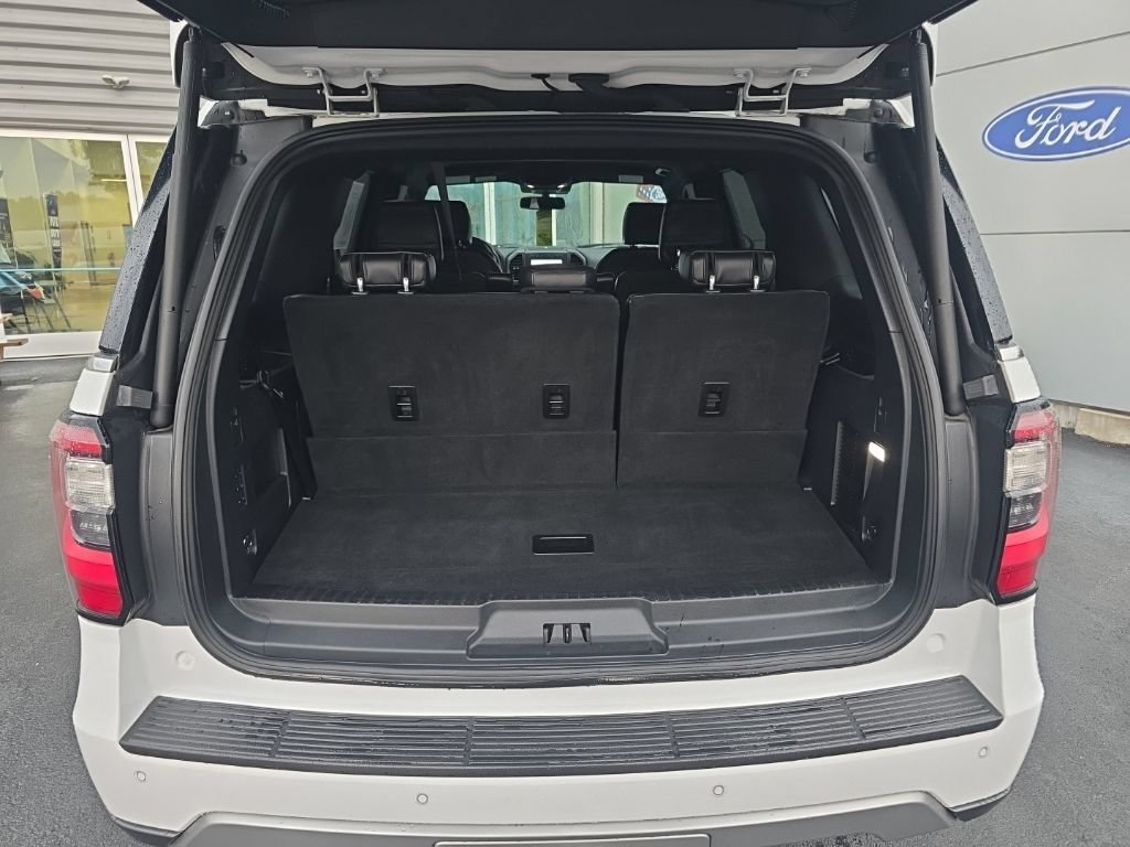 Used 2020 Ford Expedition Limited AWD/4WD image 8