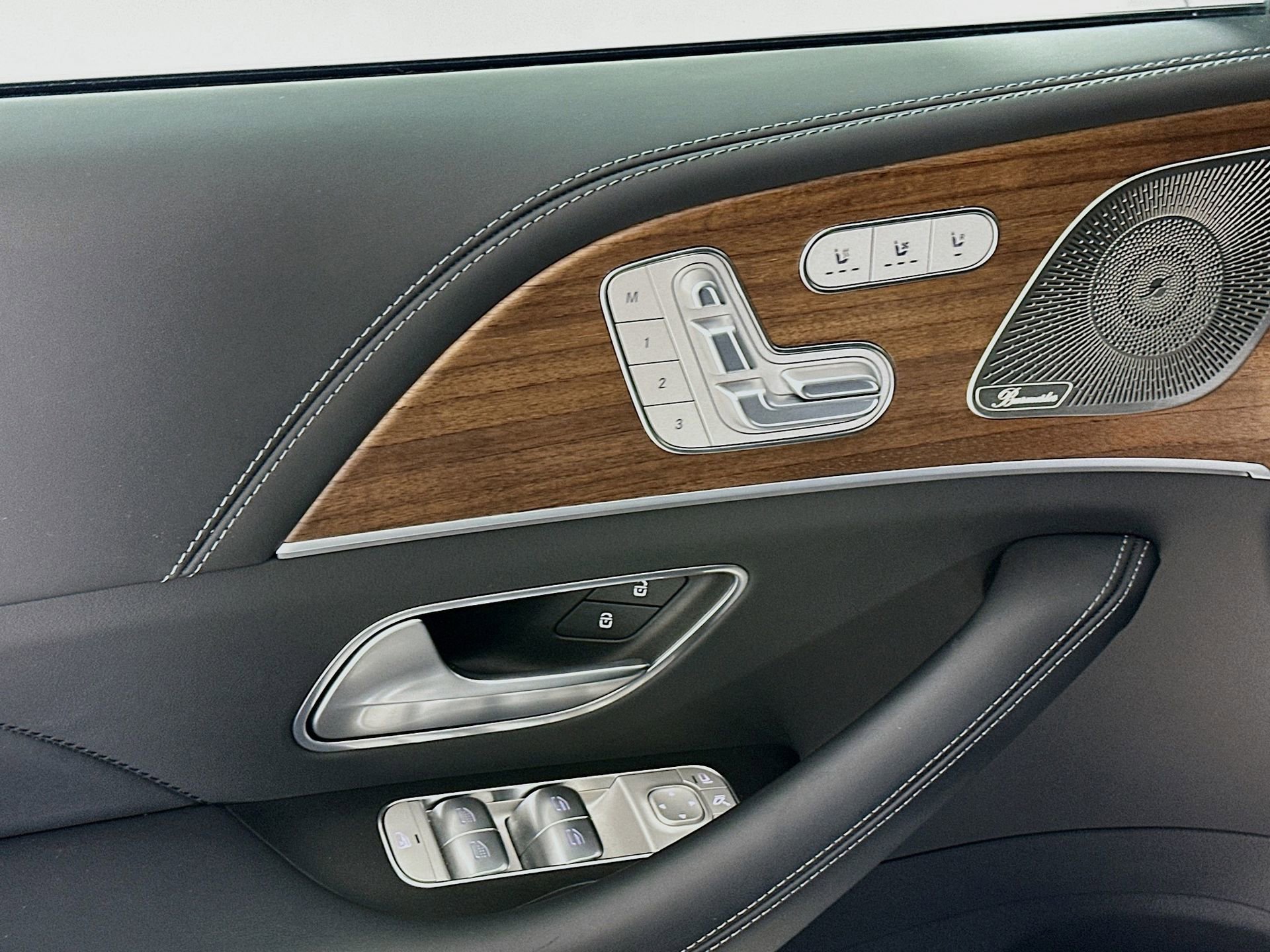 Certified 2023 Mercedes-Benz GLS 63 AMG 4MATIC image 19