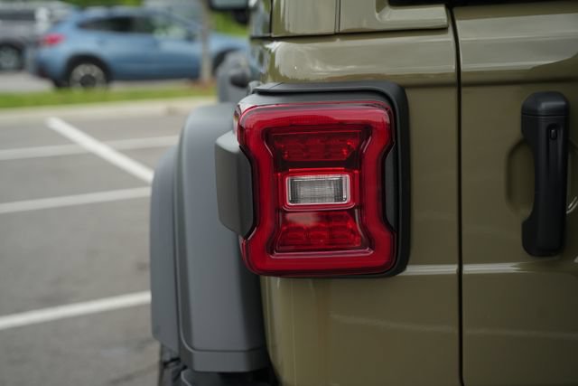 New 2026 Jeep Wrangler Unlimited Rubicon 392 w/ Quick Order Package 27X Moab AWD/4WD image 47