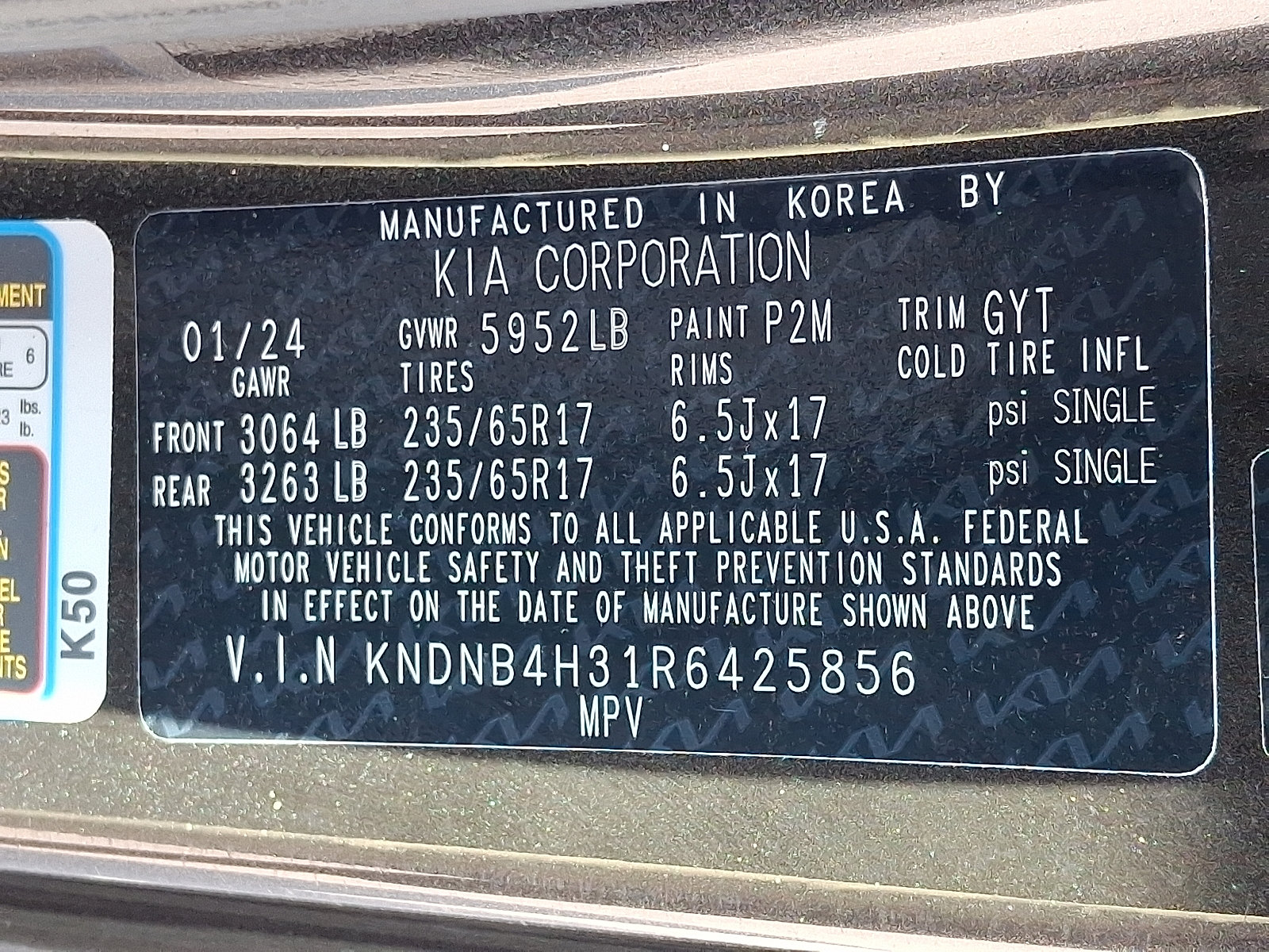 Certified 2024 Kia Carnival LX FWD image 28