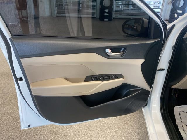 Used 2022 Hyundai Accent SE FWD image 22