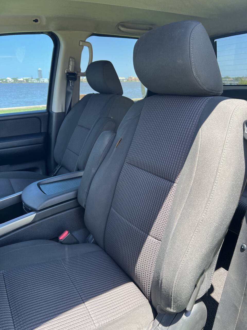 Used 2010 Nissan Titan SE w/ Texas Titan Pkg RWD image 14
