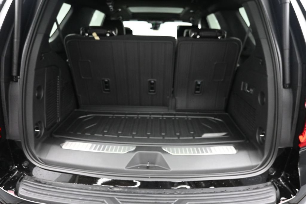 New 2026 GMC Yukon AT4 Ultimate AWD/4WD image 12