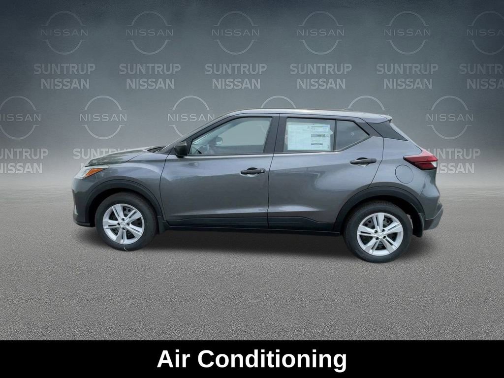 Used 2025 Nissan Kicks Play S image 6