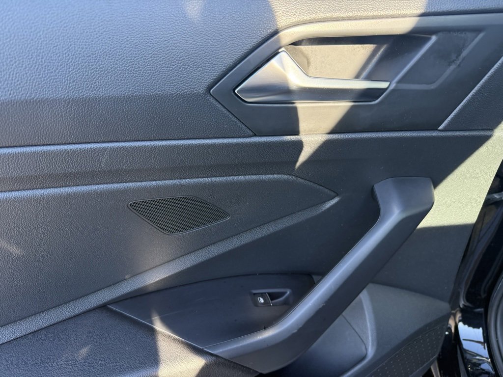 Used 2024 Volkswagen Jetta SE image 27