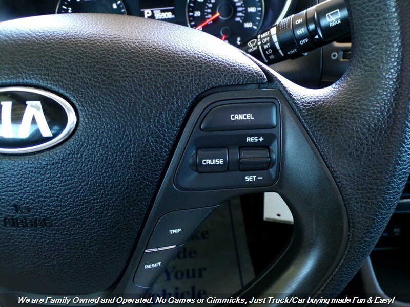 Used 2016 Kia Forte LX FWD image 39