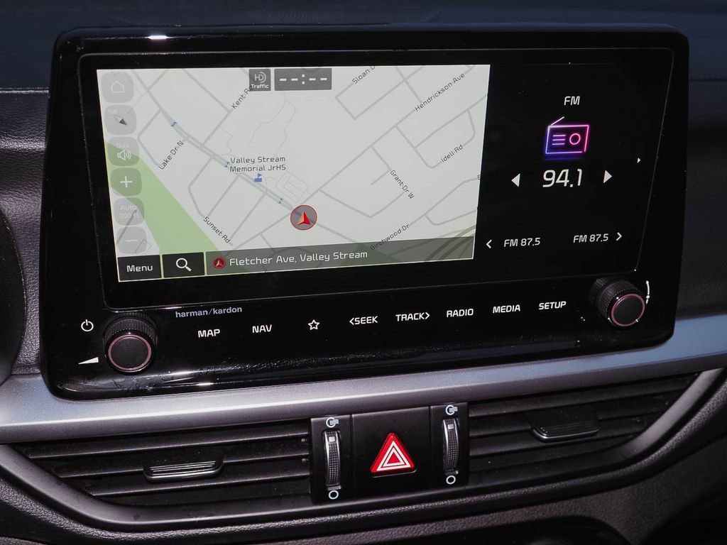 Used 2023 Kia Forte GT-Line w/ GT-Line Premium Package image 12