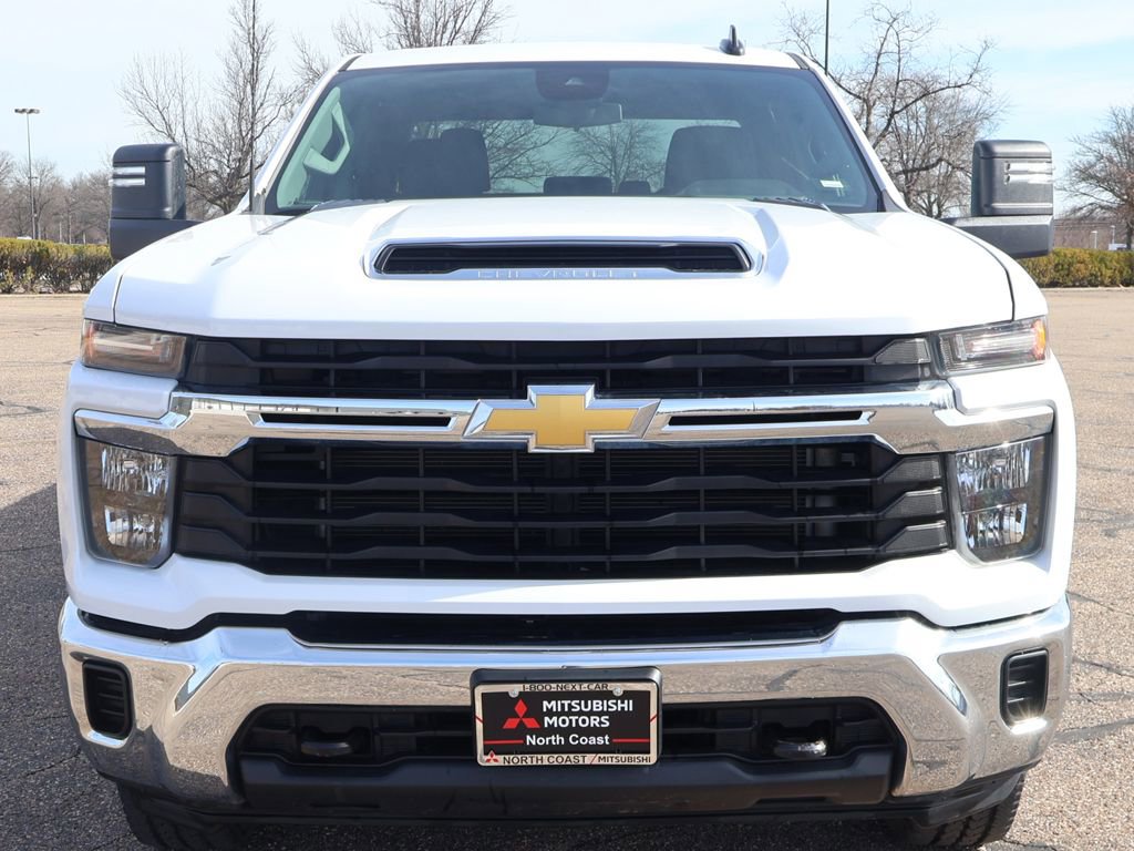 Used 2024 Chevrolet Silverado 2500 LT image 7