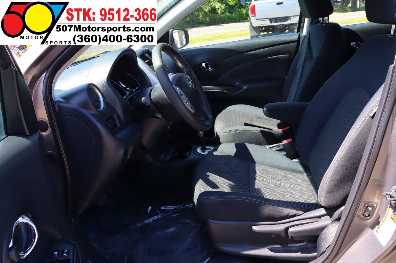 Used 2016 Nissan Versa SV FWD image 13
