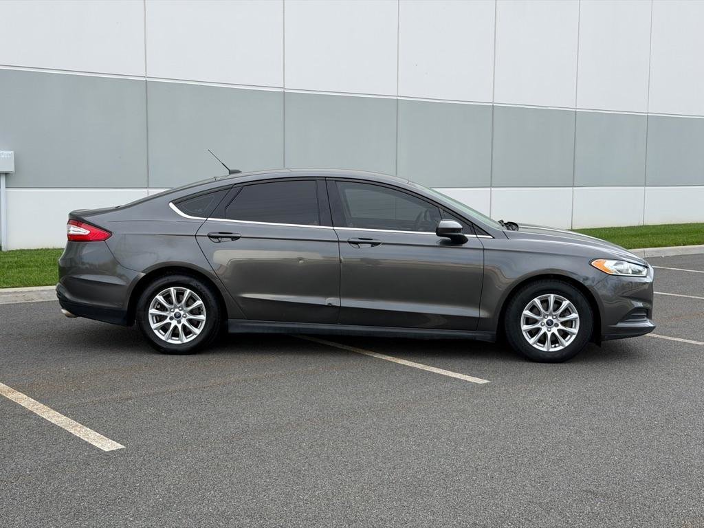 Used 2015 Ford Fusion S FWD image 4