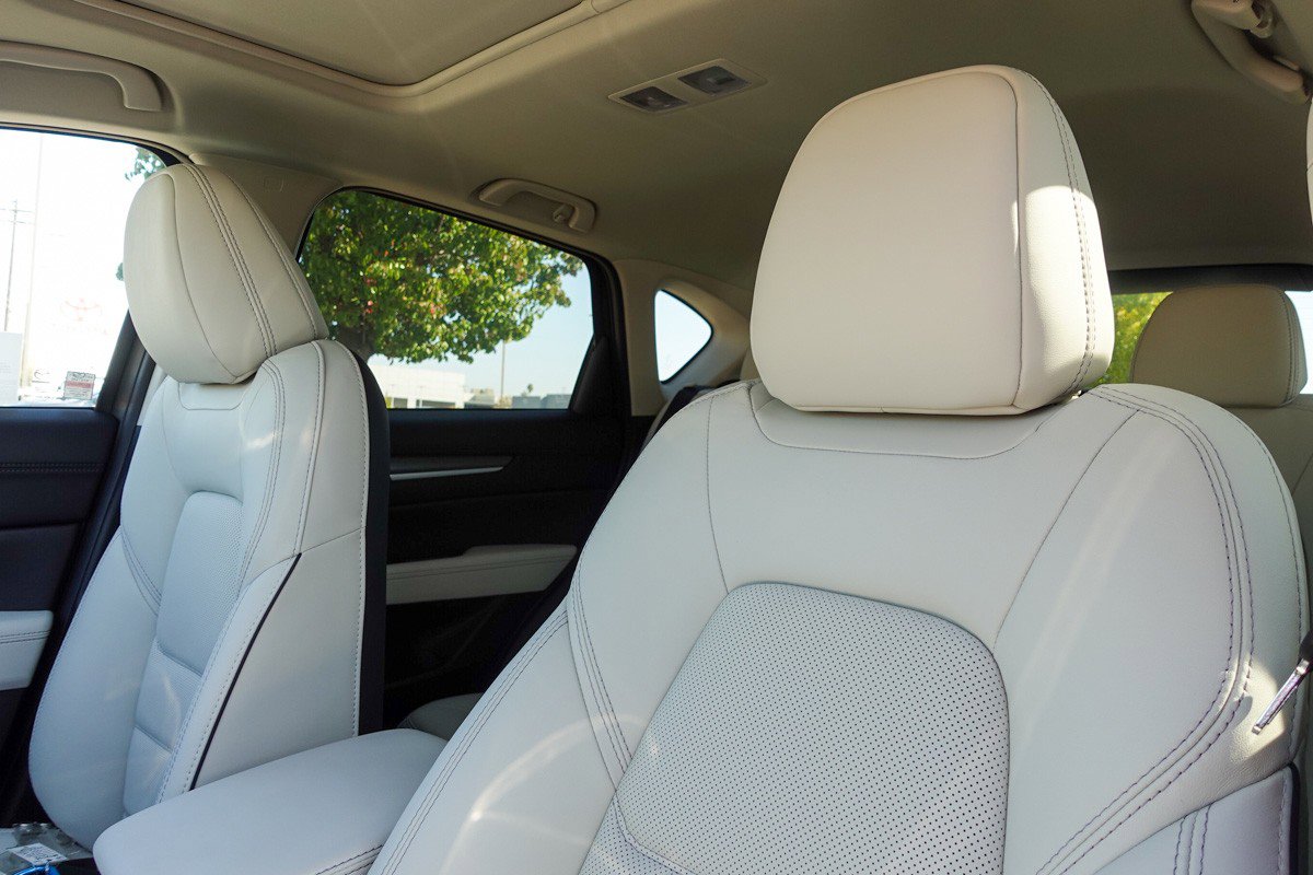 New 2025 MAZDA CX-5 AWD 2.5 S w/ Premium Plus Pkg image 11