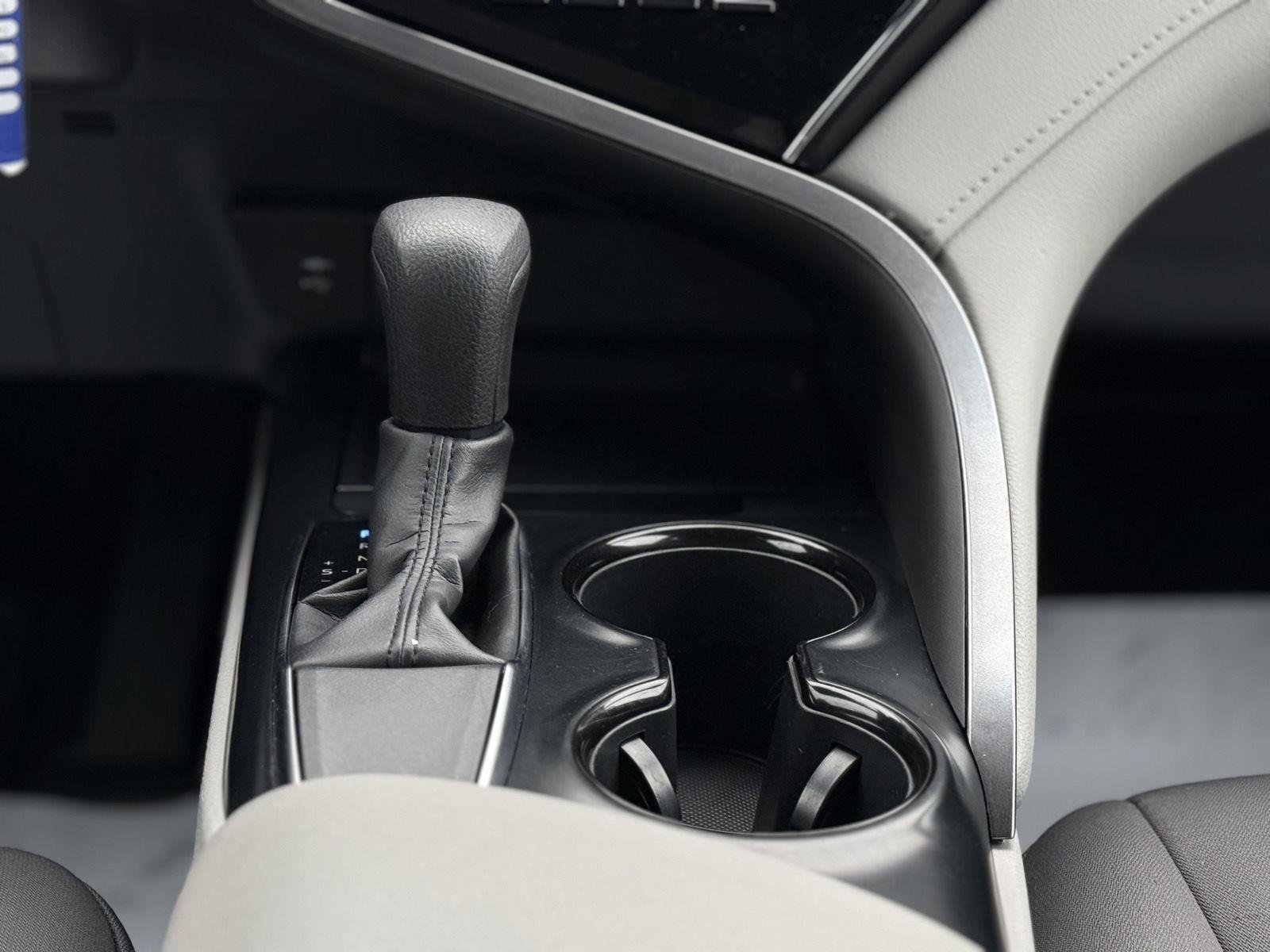 Used 2018 Toyota Camry LE w/ Protection Package (Q2) image 19