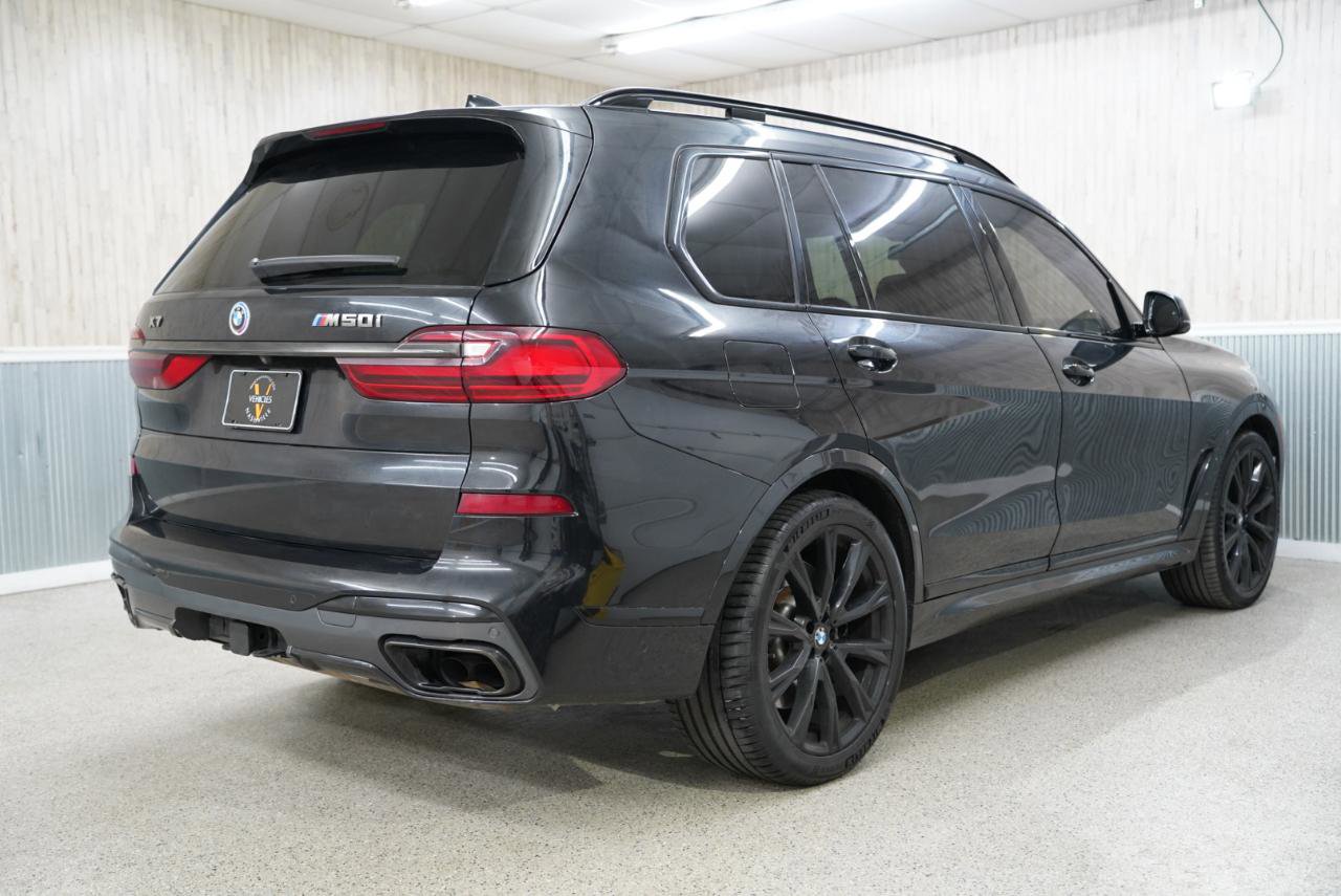 Used 2022 BMW X7 M50i w/ Dynamic Handling Package image 10