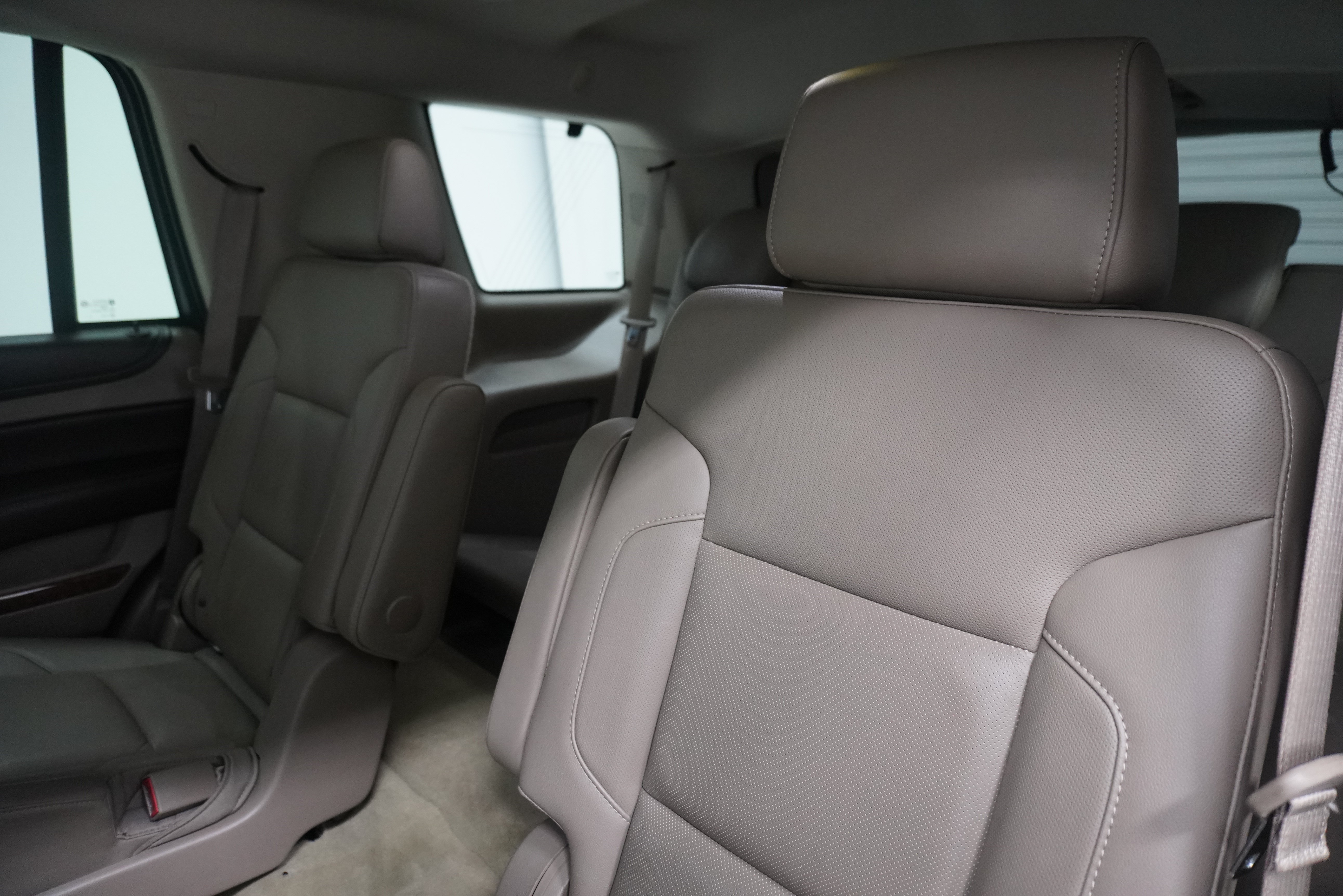 Used 2016 Chevrolet Tahoe LTZ RWD image 12