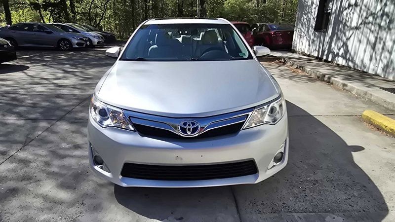 Used 2012 Toyota Camry XLE w/ Leather Pkg FWD image 8
