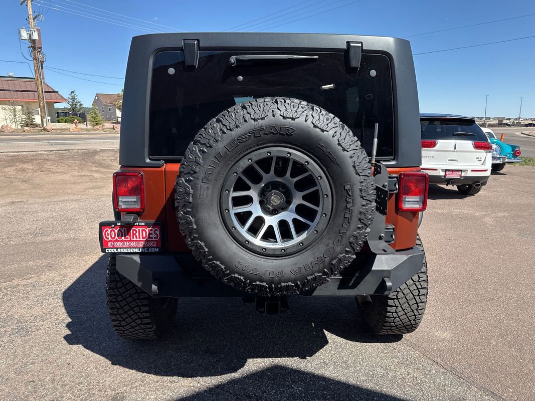 Used 2014 Jeep Wrangler Unlimited Rubicon w/ Connectivity Group AWD/4WD image 5